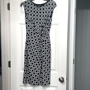 Lauren/Ralph Lauren Navy/White Sheath Knotted Dress. Sz 6.